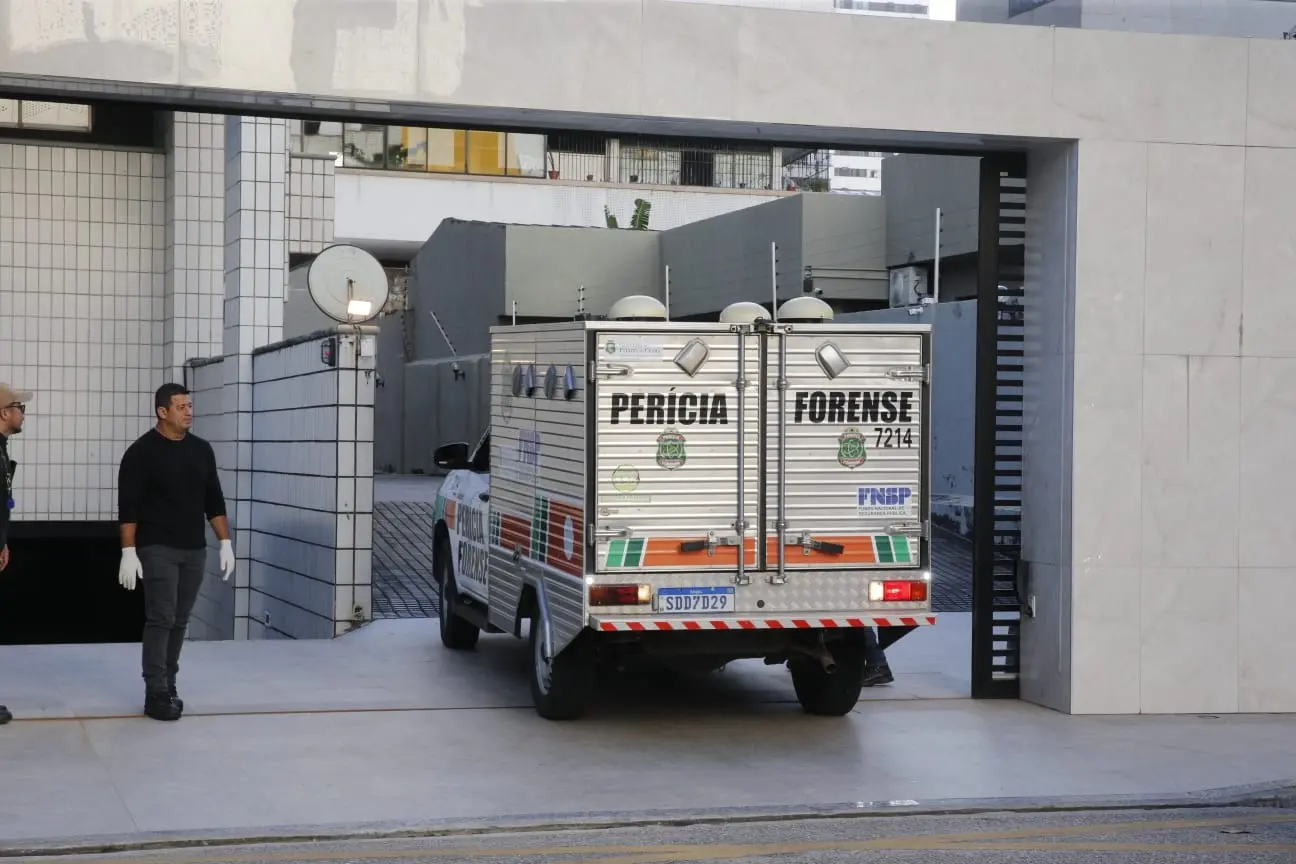 pericia forense menino corpo queda acidente 4 andar predio aldeota