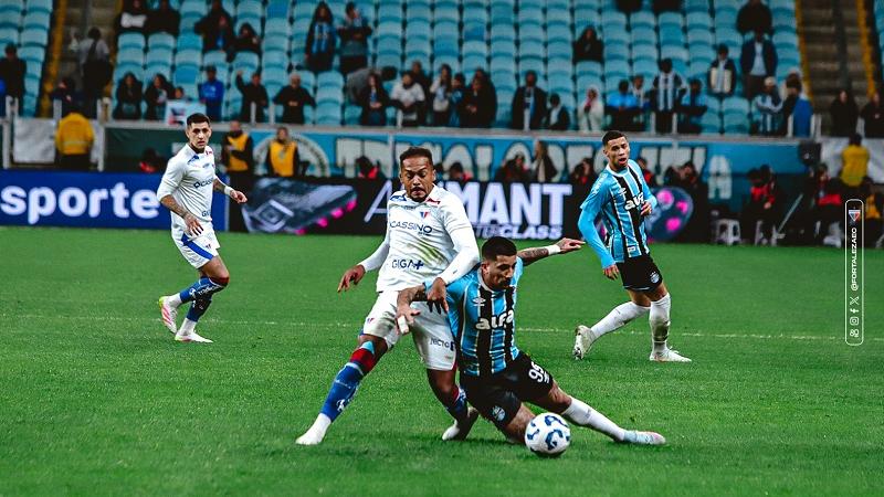 Fora de casa, Fortaleza perde para o Grêmio e segue no Z-4 do Brasileirão - Jogada - Diário do Nordeste
