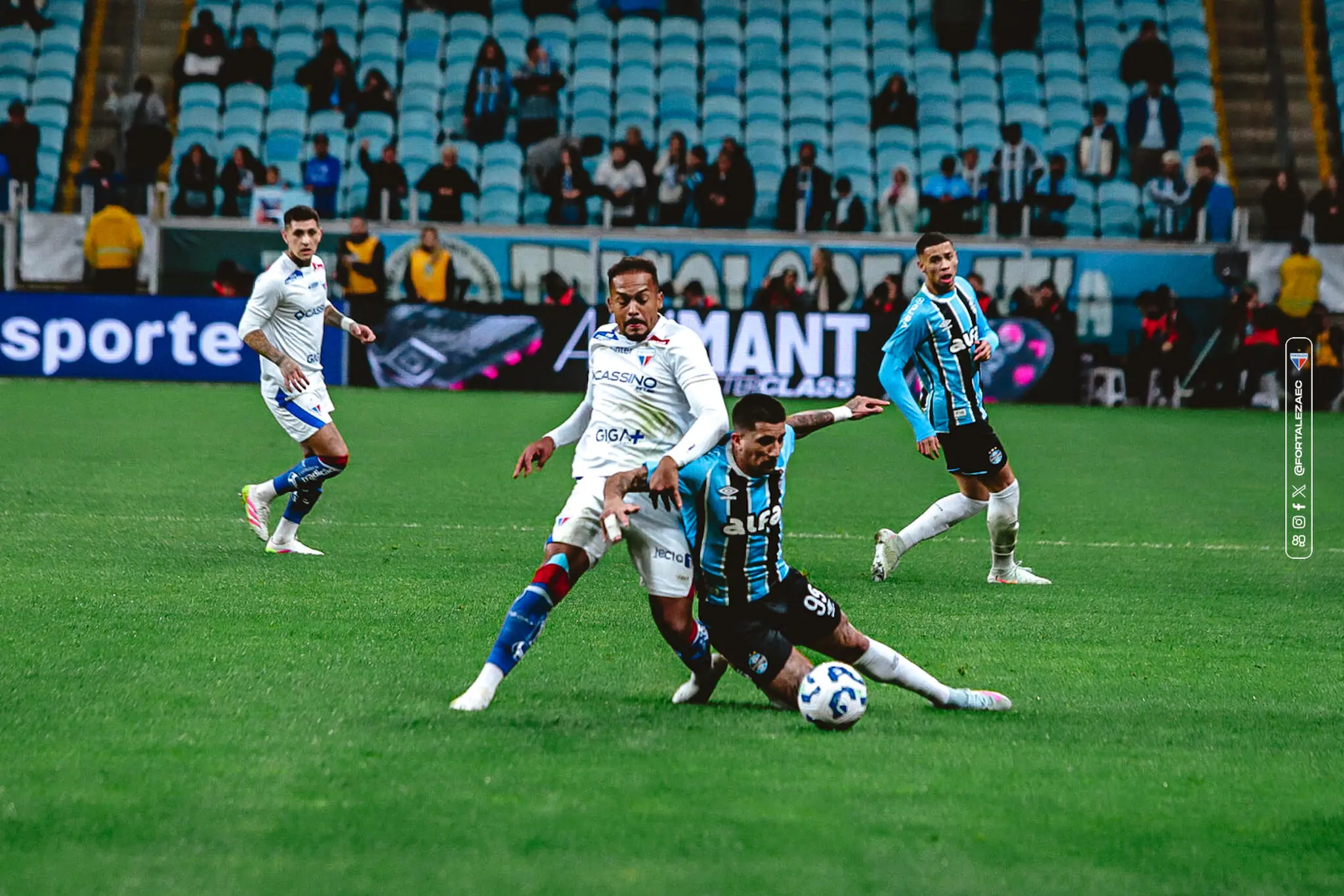 Foto de partida entre Grêmio x Fortaleza, pelo Campeonato Brasileiro de 2025.