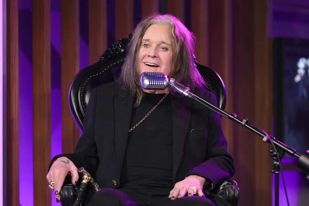 Imagem da notícia Família e amigos de Ozzy Osbourne se despedem do músico; confira fotos