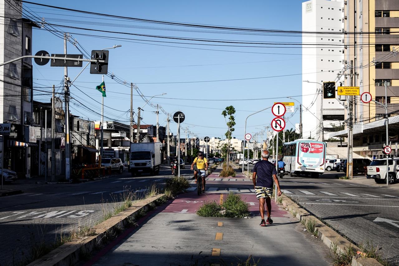 Vista parcial da parte duplicada da Avenida Sargento Hermínio