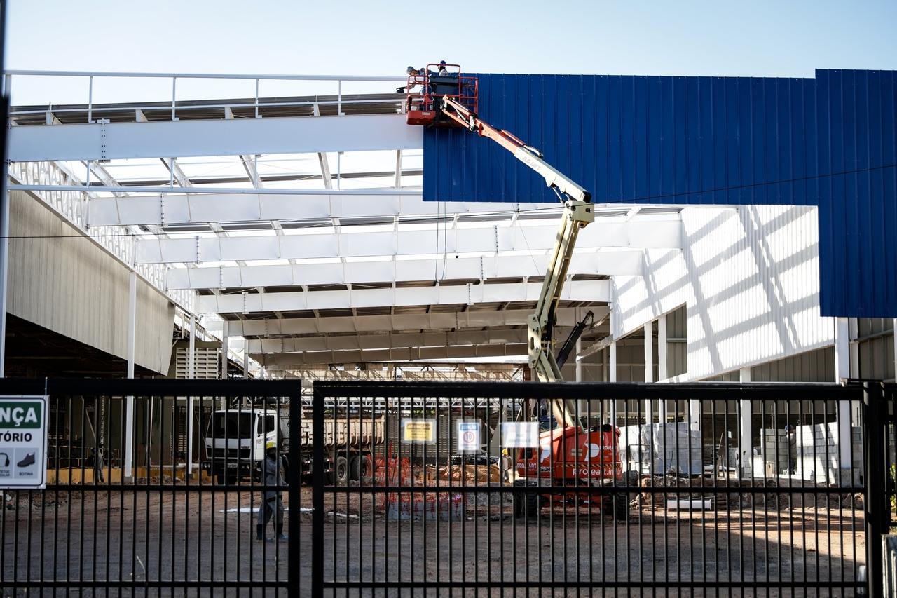 Vista da obra do Mix Mateus na Sargento Hermínio