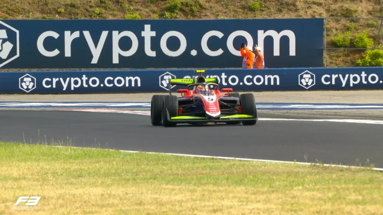 O brasileiro Rafael Câmara foi campeão da Fórmula 3 de 2025 ao vencer a penúltima etapa da temporada, no circuito de Hungaroring, nas cercanias de Budapeste, na Hungria