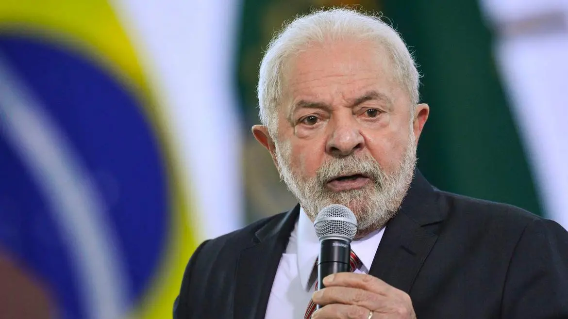 Na imagem, o presidente do Brasil, Luiz Inácio Lula da Silva