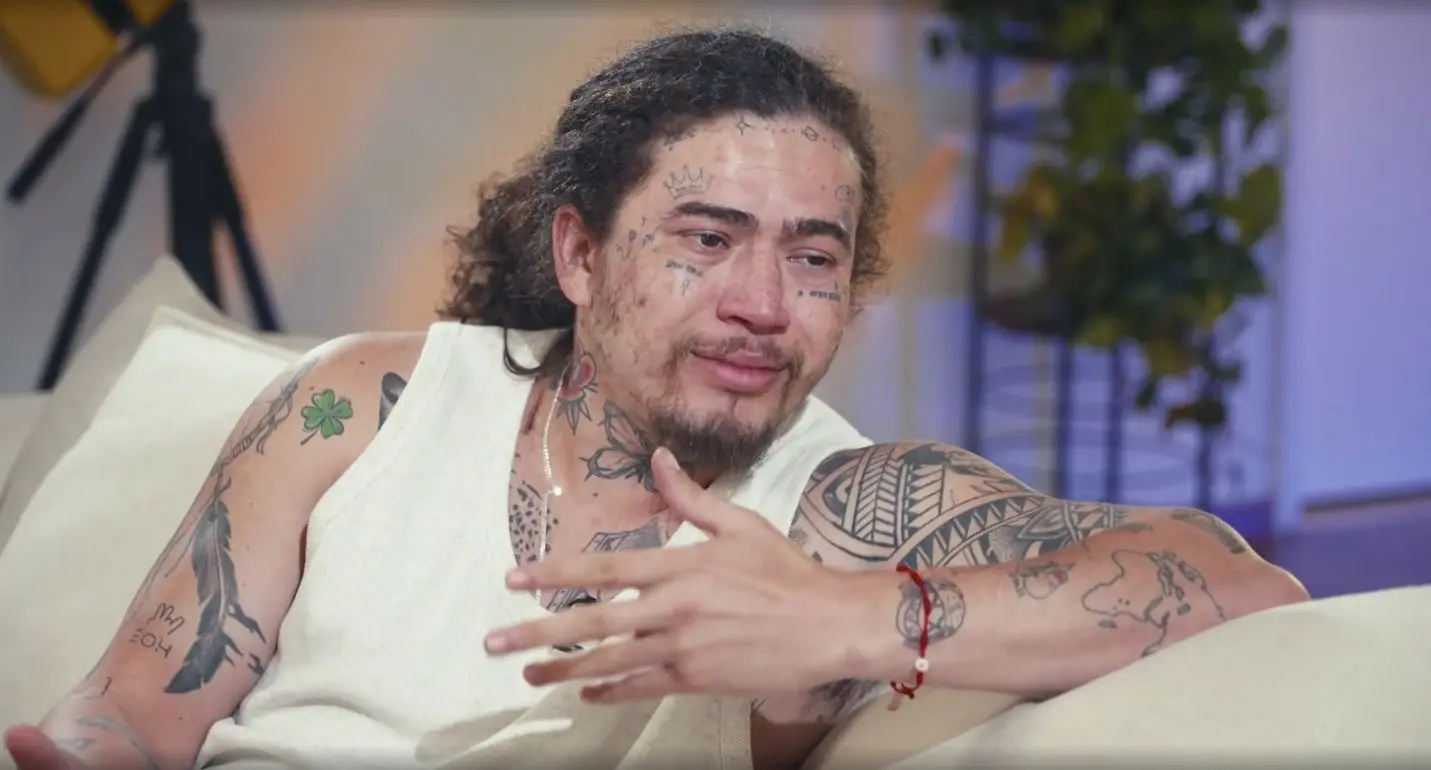 Foto de Whindersson Nunes em entrevista ao Fantástico nesse domingo (3)