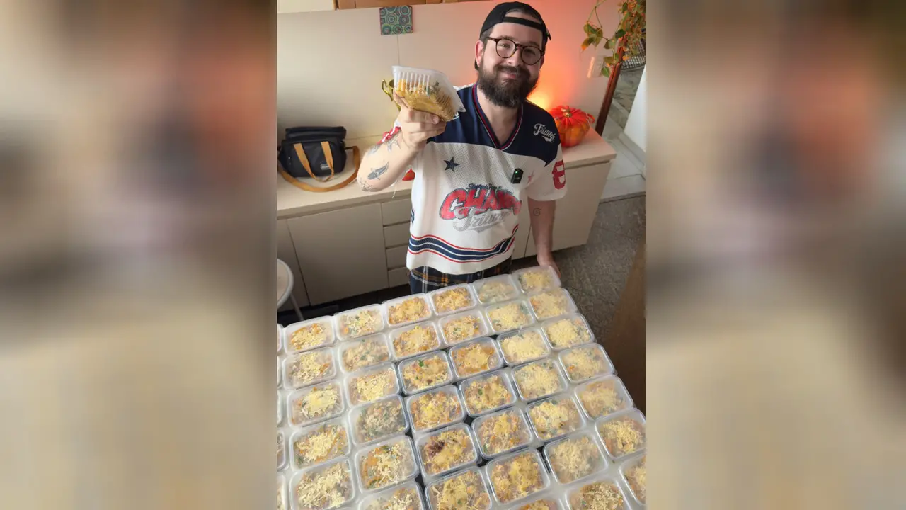 Foto de Luiz Felipe, influenciador que fez quentinhas para pessoas em situação de rua