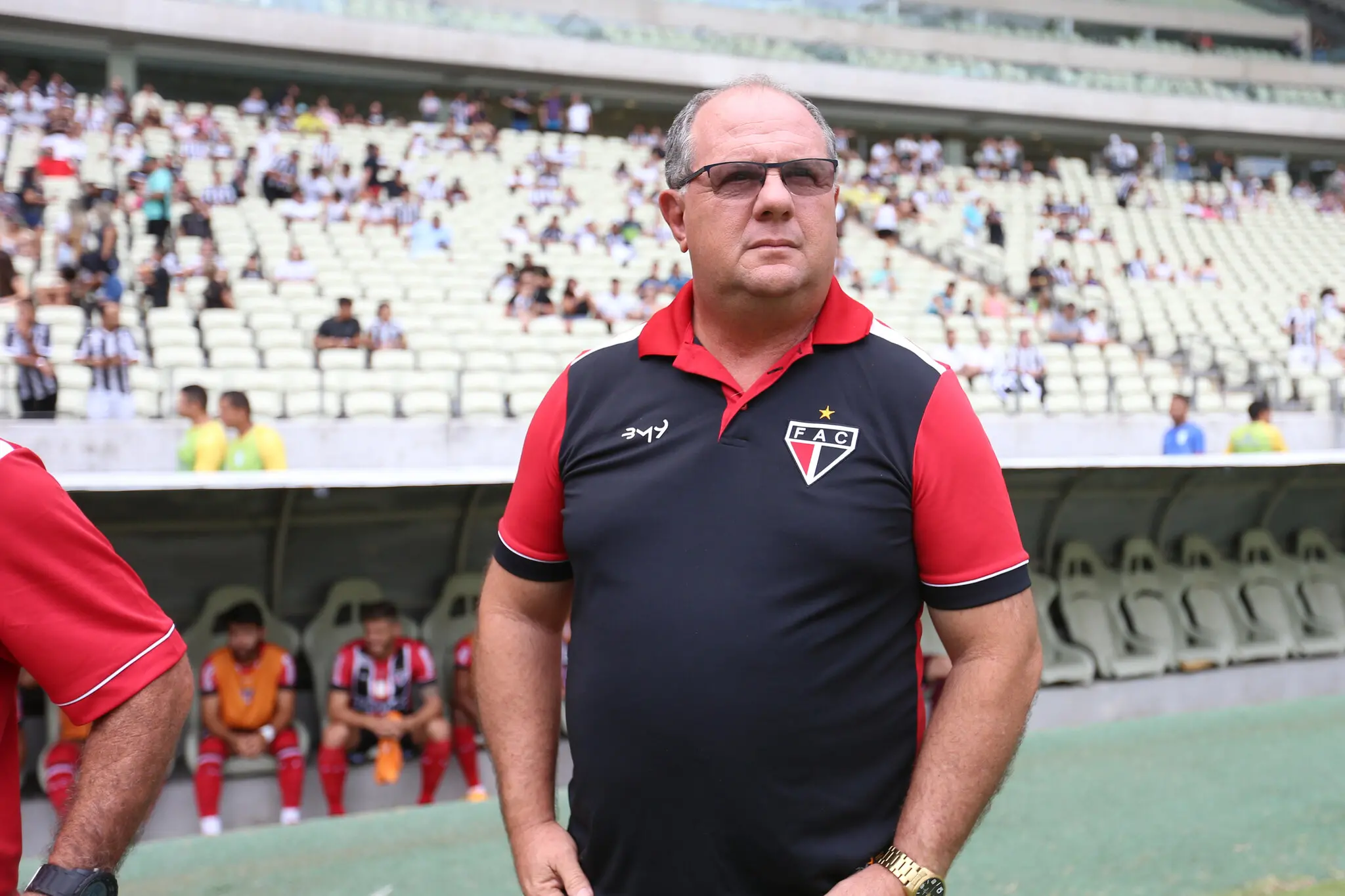 Foto de Marcelo Vilar, técnico do Ferroviário, que foi submetido a uma cirurgia no coração
