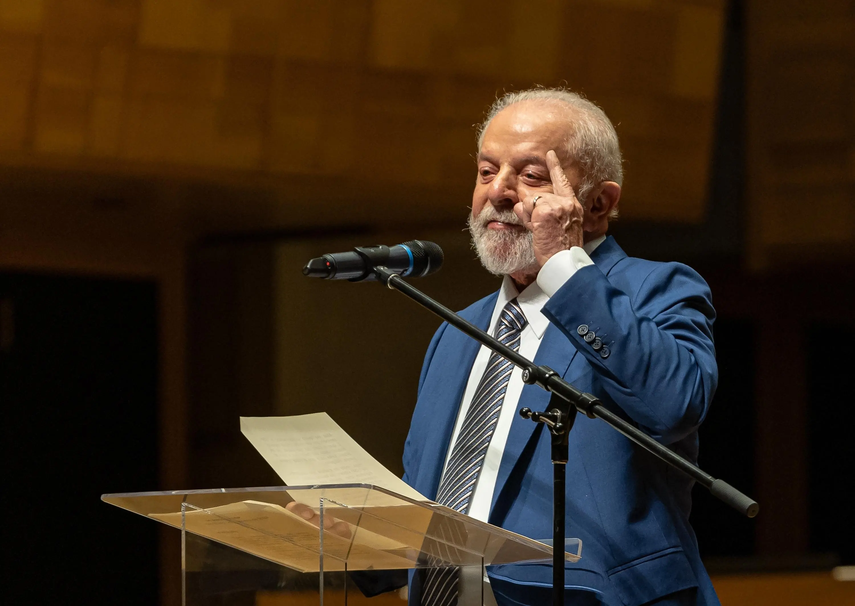 Imagem de Lula para matéria sobre Moraes e diz que quem merece impeachment são parlamentares que fizeram motim