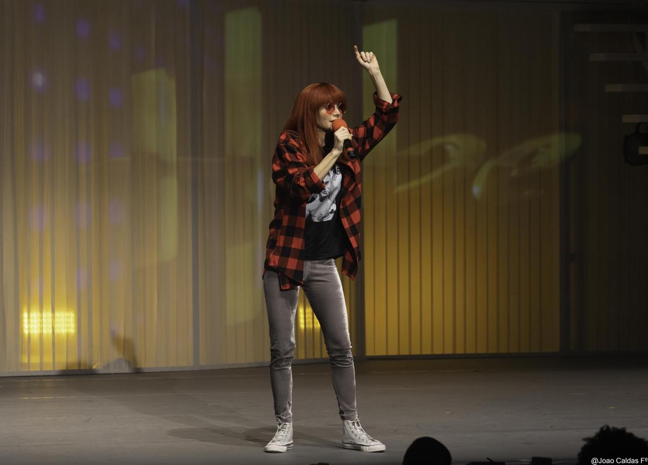 Espetáculo 'Rita Lee uma autobiografia musical', com Mel Lisboa, terá cinco sessões em Fortaleza