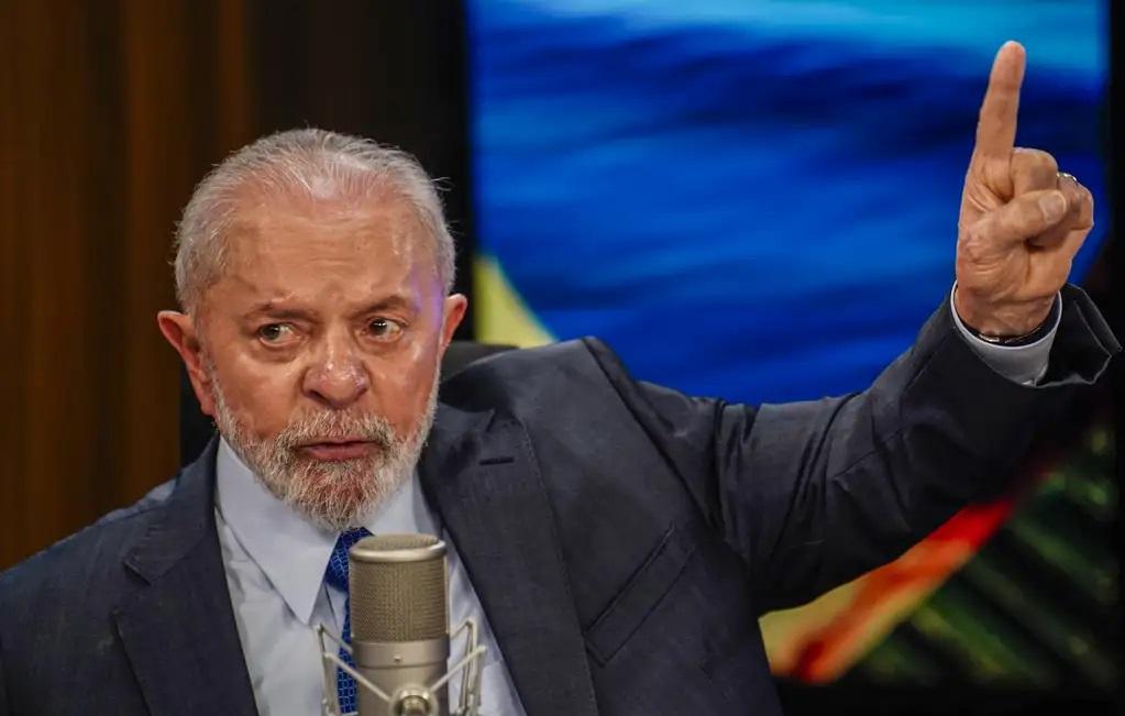 Presidente criticou Trump em entrevista