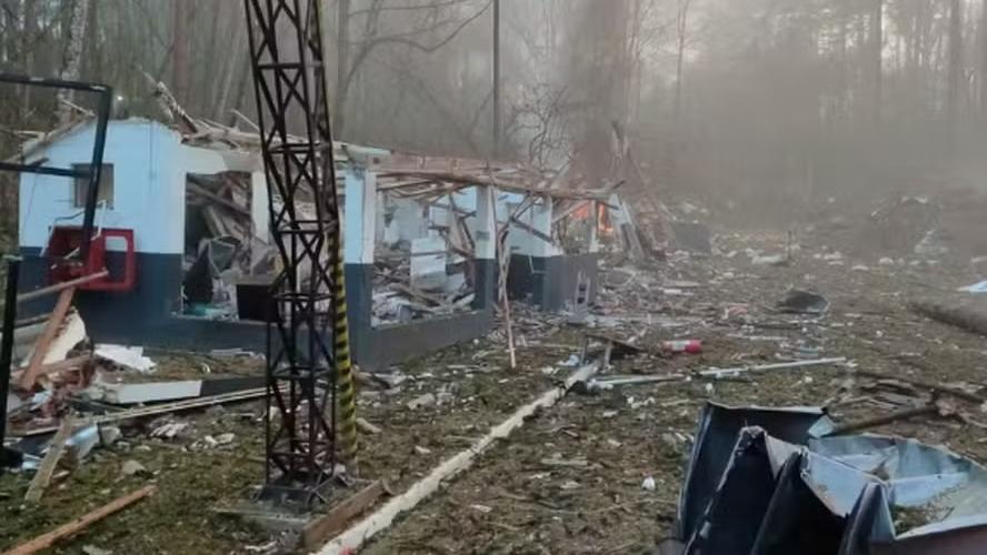 Explosão em fábrica