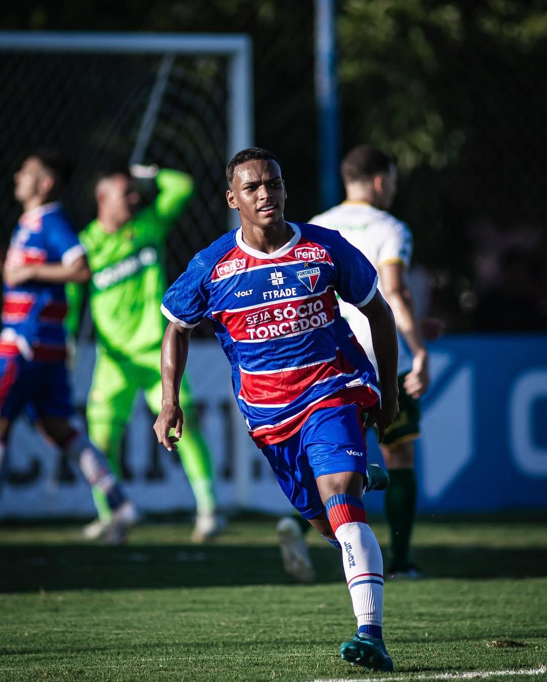 Foto do Landerson, atacante do Fortaleza