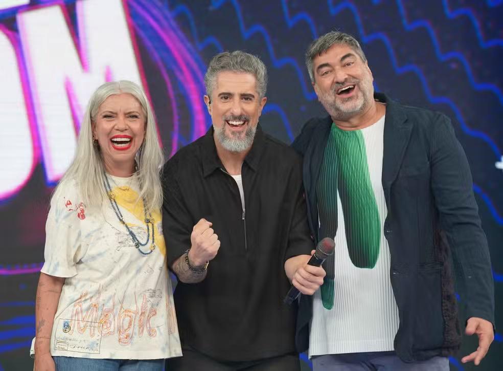 Na imagem, a apresentadora Astridd Fontenelle, o ator e apresentador Marcos Mion e o jornalista Zeca Camargo durante exibição do programa Caldeirão com Mion