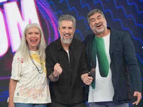 Na imagem, a apresentadora Astridd Fontenelle, o ator e apresentador Marcos Mion e o jornalista Zeca Camargo durante exibição do programa Caldeirão com Mion