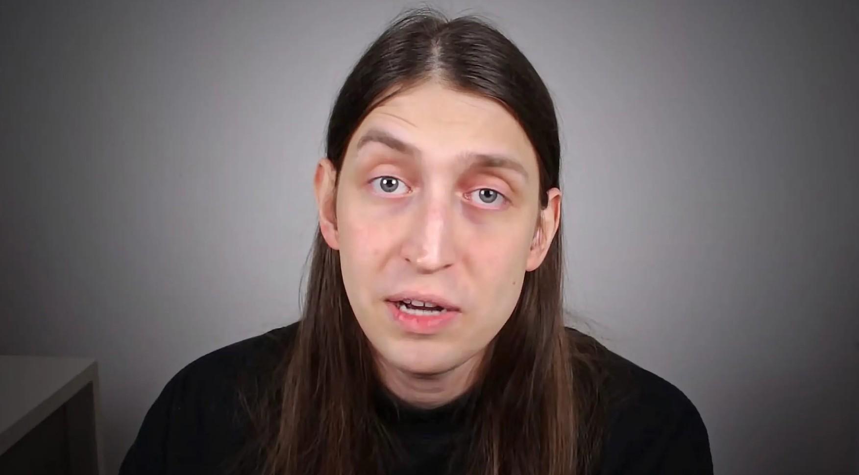 Foto de Felca em vídeo gravado para denunciar Hytalo Santos usada em matéria onde youtuber pede quebra de sigilo ao Google