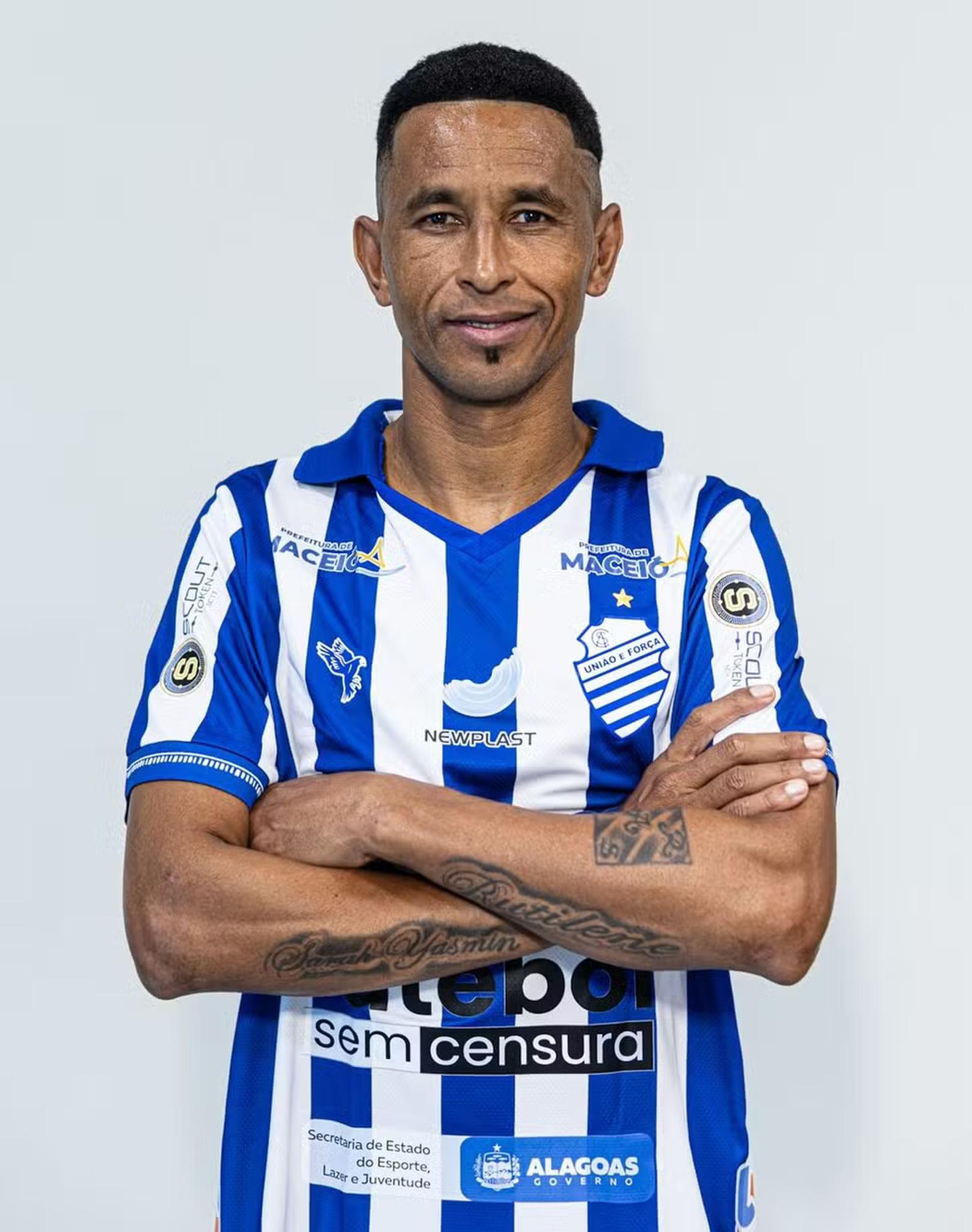 Ex-Ferroviário, Ciel tem dois gols anulados em estreia pelo CSA na Série C