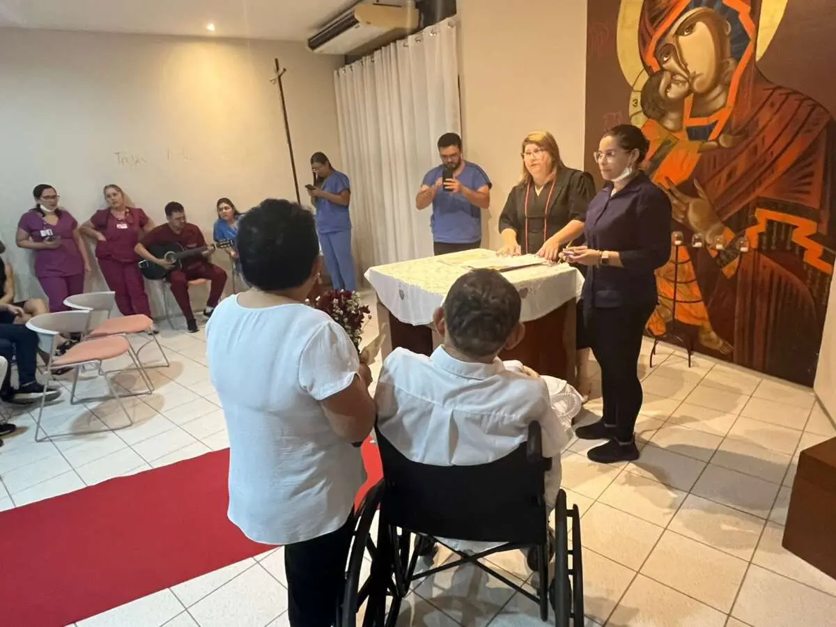 Imagem de um casamento realizado nas dependências da Casa de Cuidados do Ceará