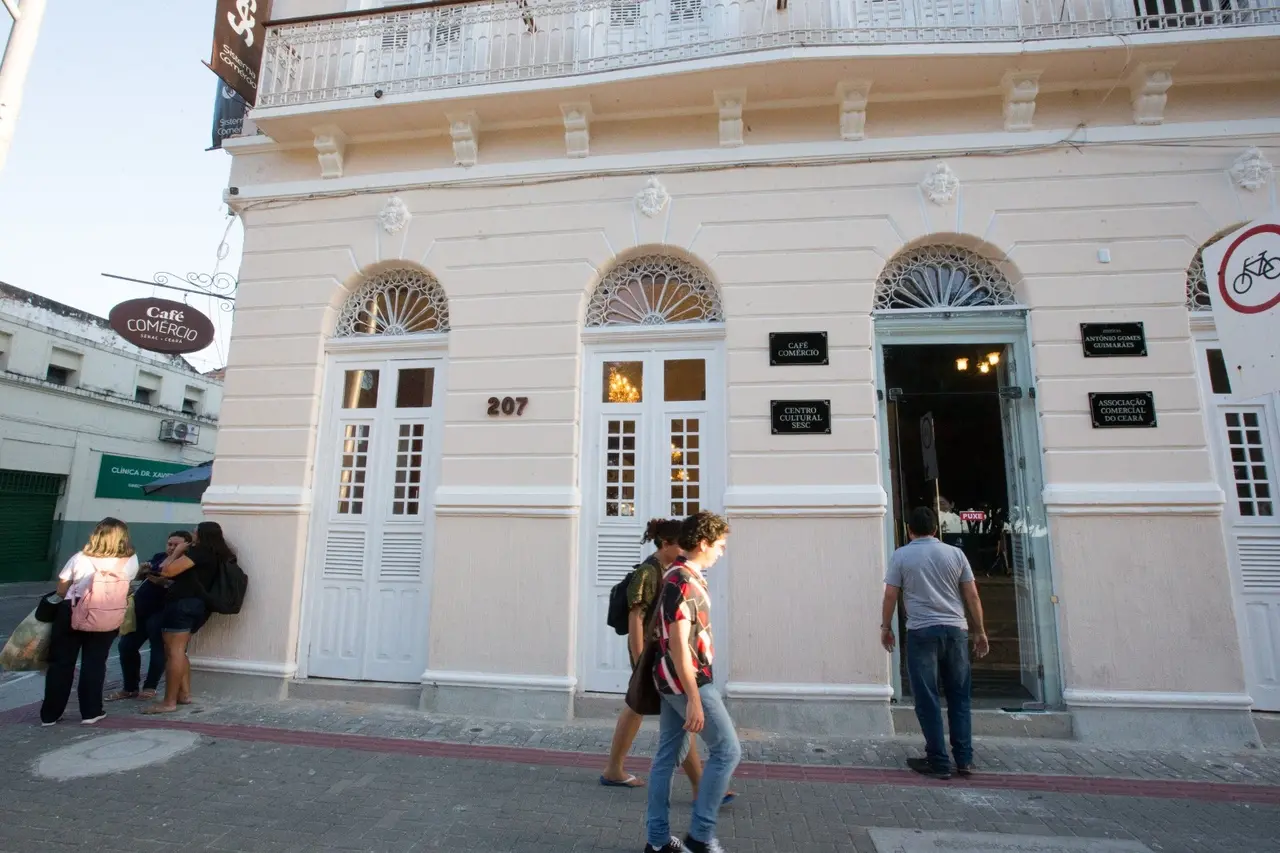 Foto de fachada do Café Comércio