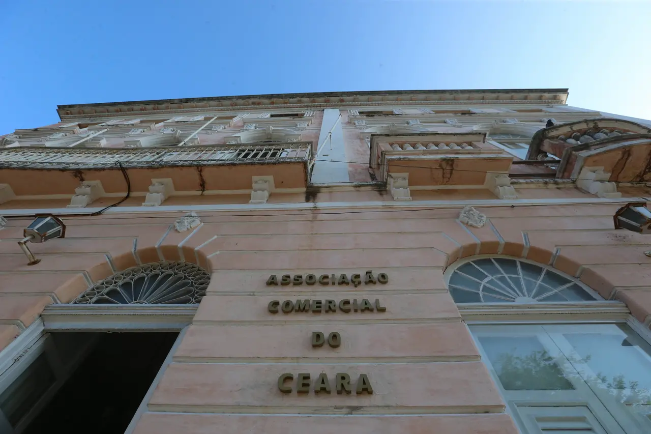 Detalhes do edifício antes do restauro