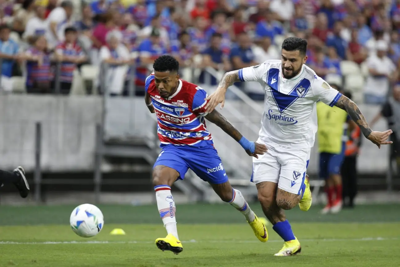 Foto de Marinho durante Fortaleza x Vélez Sarsfield na Libertadores