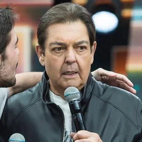Faustão está se recuperando melhor que o esperado, segundo o filho