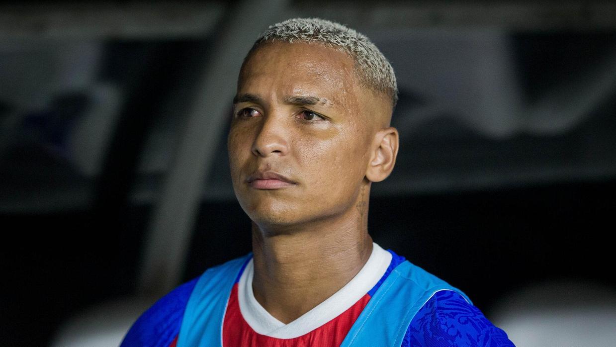 Deyverson em ação pelo Fortaleza