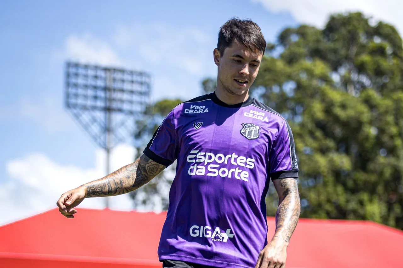 Vinícius Zanocelo, volante do Ceará.