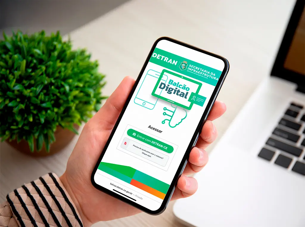 Detran-CE lança plataforma digital para transferência de veículos