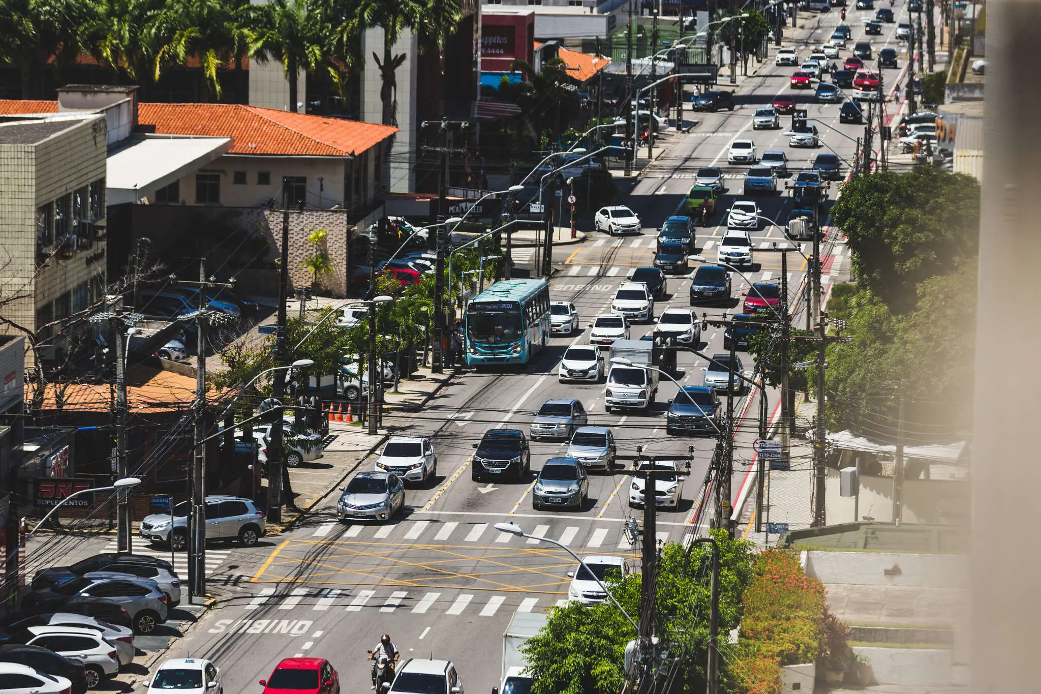 Vista aérea de trecho da avenida Dom Luis, em fortaleza