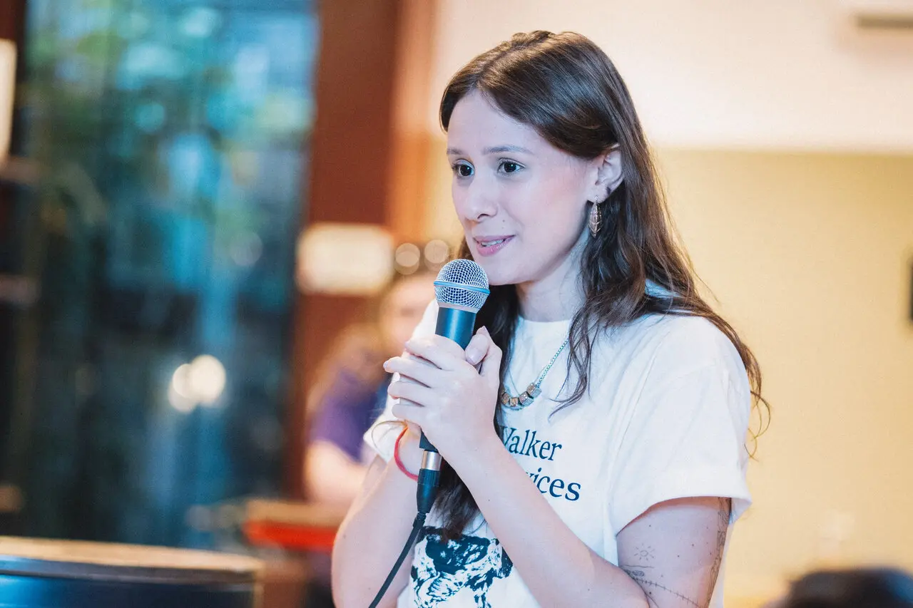 Jornalista e DJ, Arícia Fontinele é mediadora do 'Disclubinho'