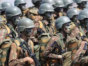 Imagem de grupo de militares para matéria sobre mudança de exigências para entrar no curso das Forças Armadas