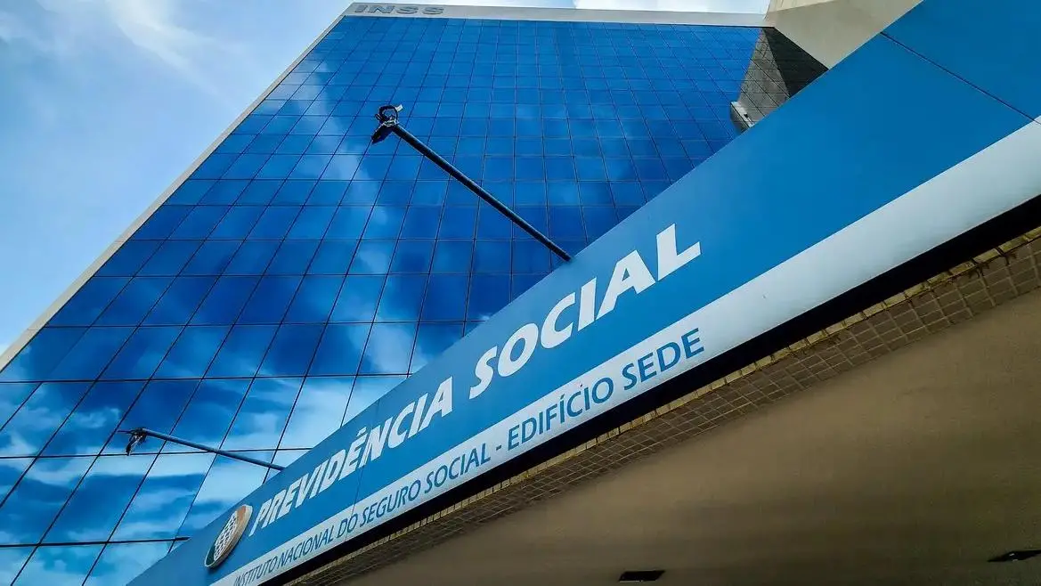 foto da fachada de um prédio da sede do INSS