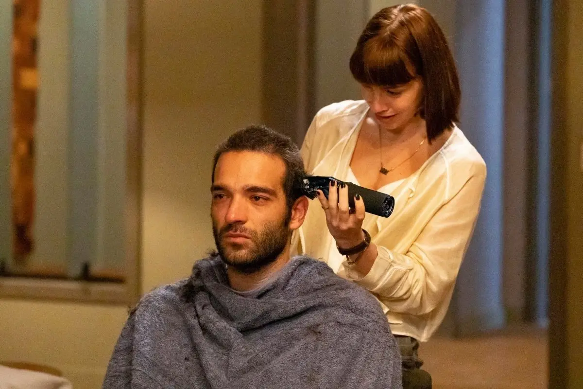 Afonso morre em ‘Vale Tudo’ Personagem abandona tratamento e tem piora na trama