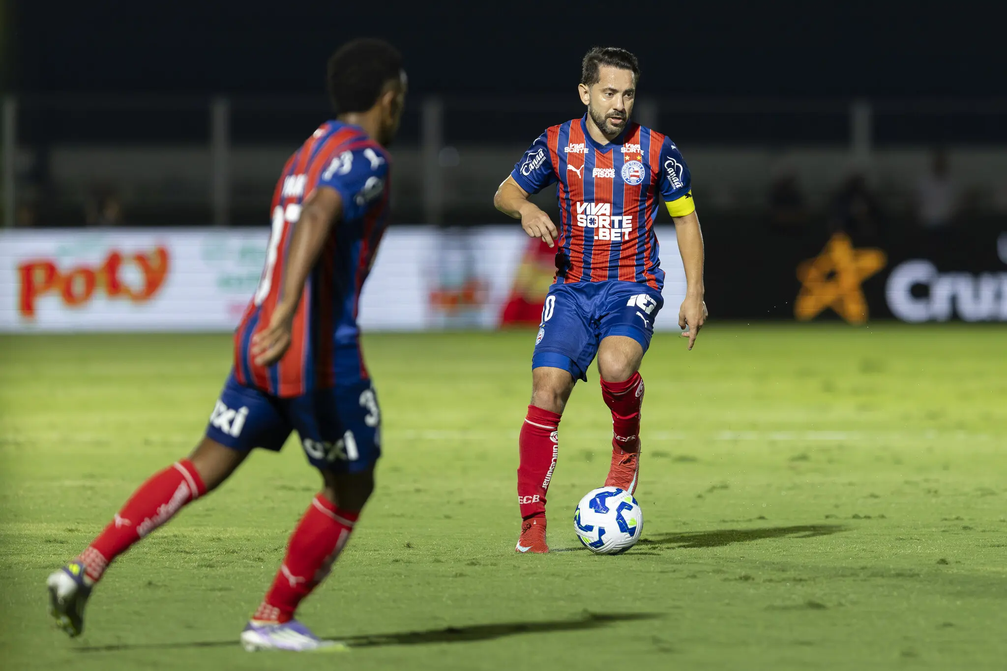 Foto de Everton Ribeiro durante Mirassol x Bahia na Série A do Brasileirão
