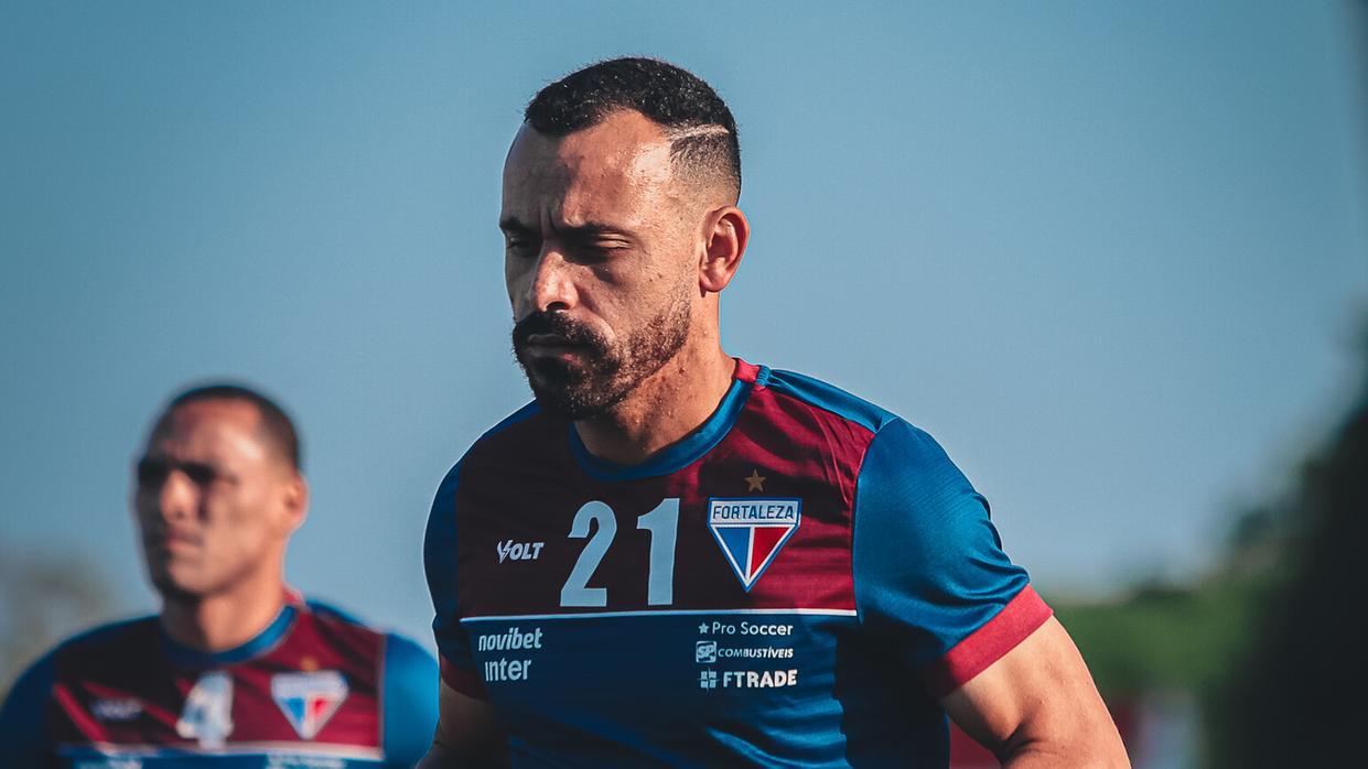 Moisés volta a treinar no Fortaleza