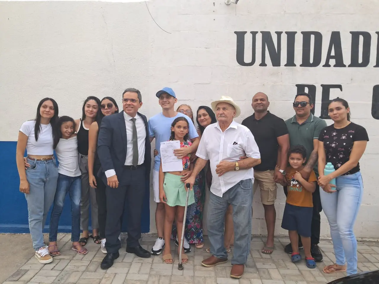 Foto do engenheiro-agronômo cearense acusado de ser integrante de facção deixando a prisão