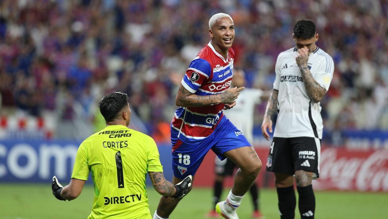 Foto de Deyverson, Martínez, Zé Welison e Magrão