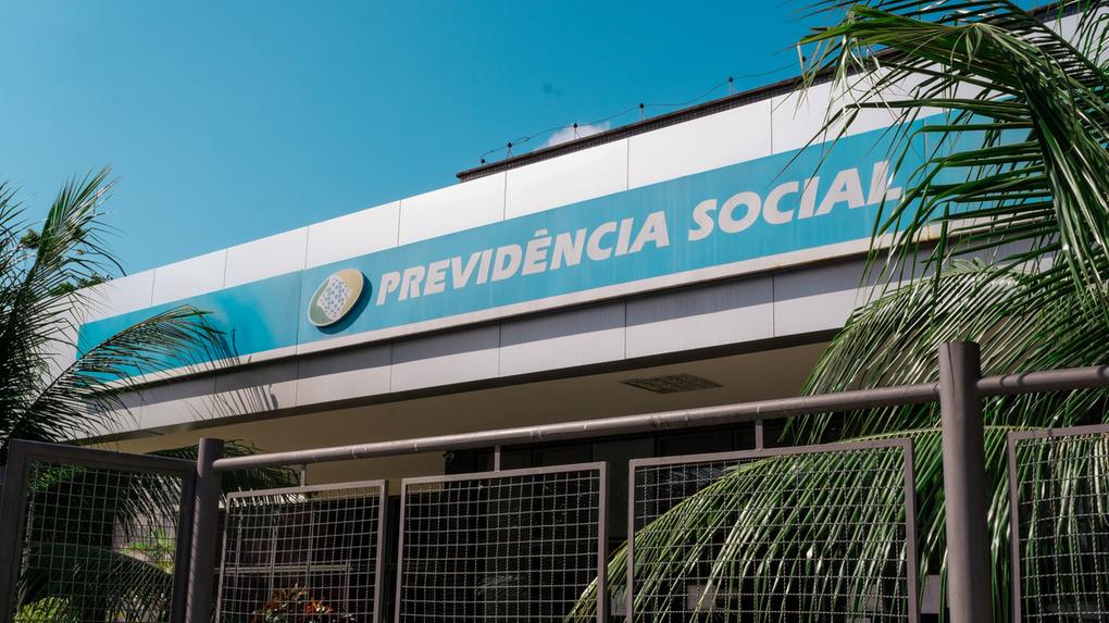 imagem mostra fachada do inss em fortaleza