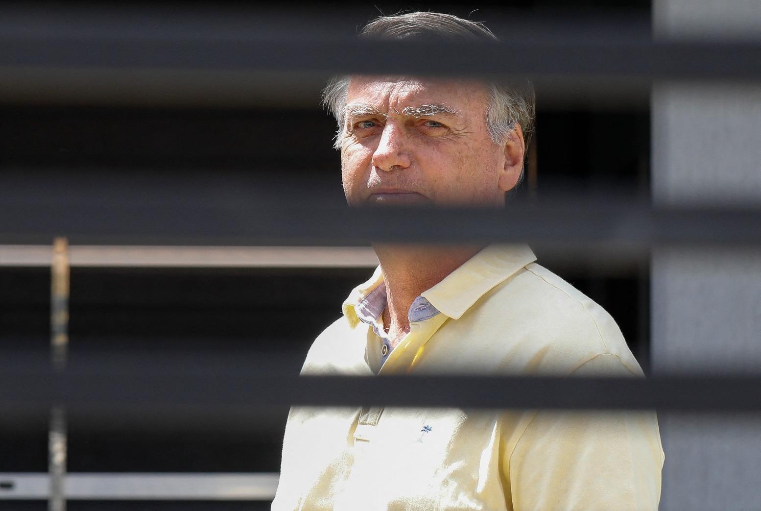 Jair Bolsonaro em prisão domiciliar