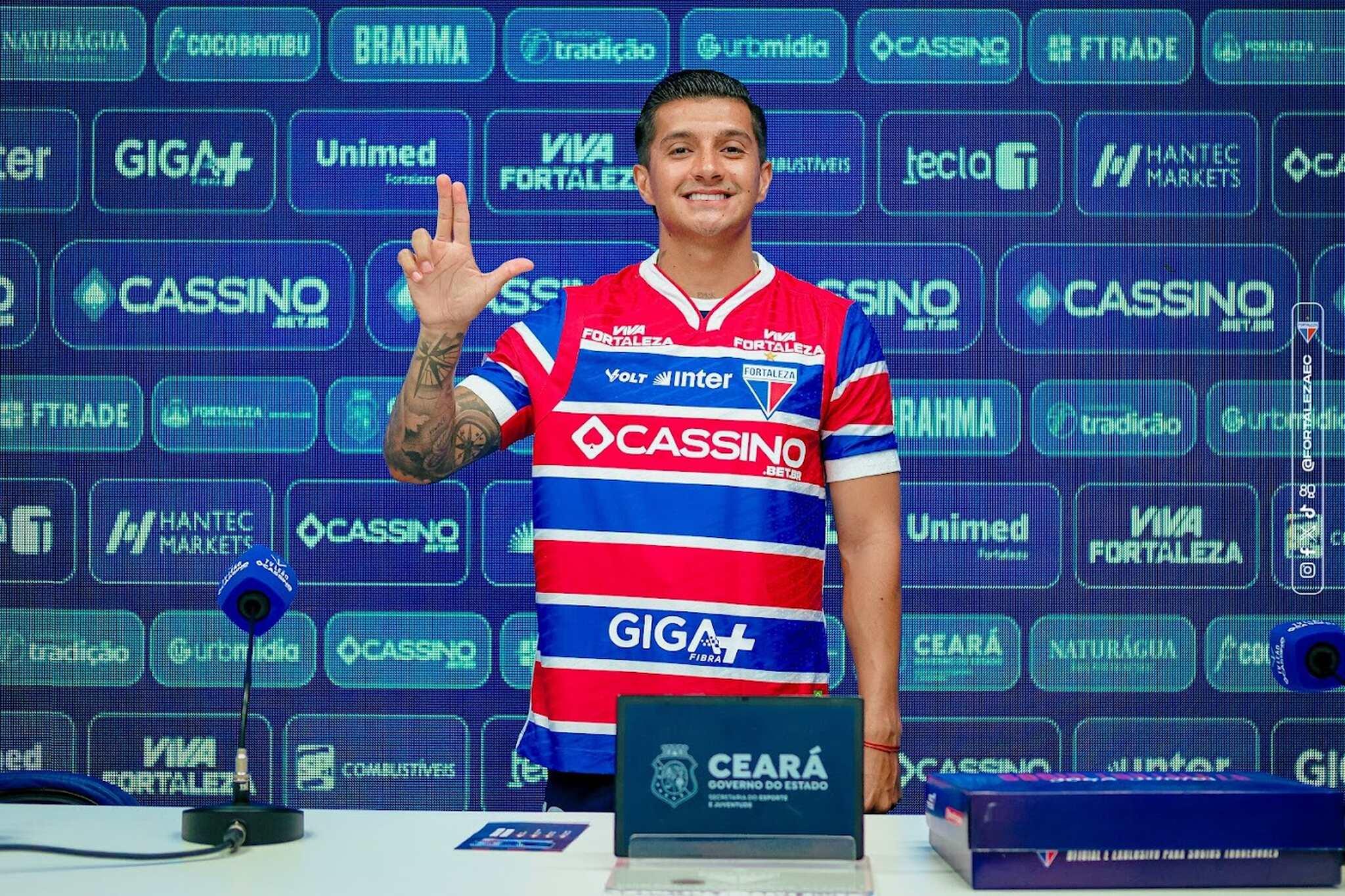 Foto de Yeisón Guzmán apresentado no Fortaleza