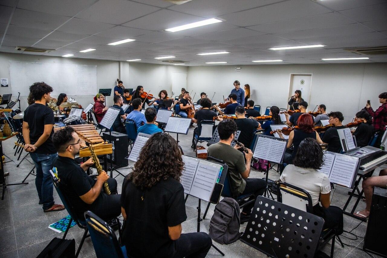 Voluntários participam de cinco ensaios por projeto