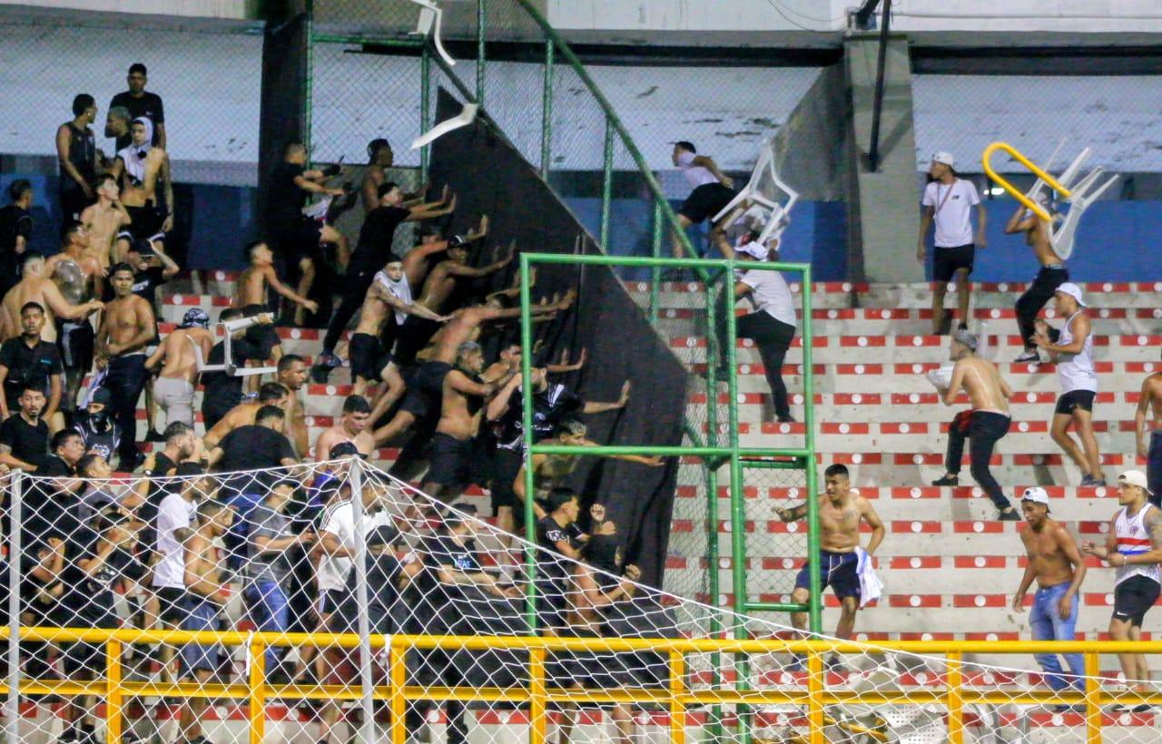 Briga torcedores Ceará Fortaleza Futsal
