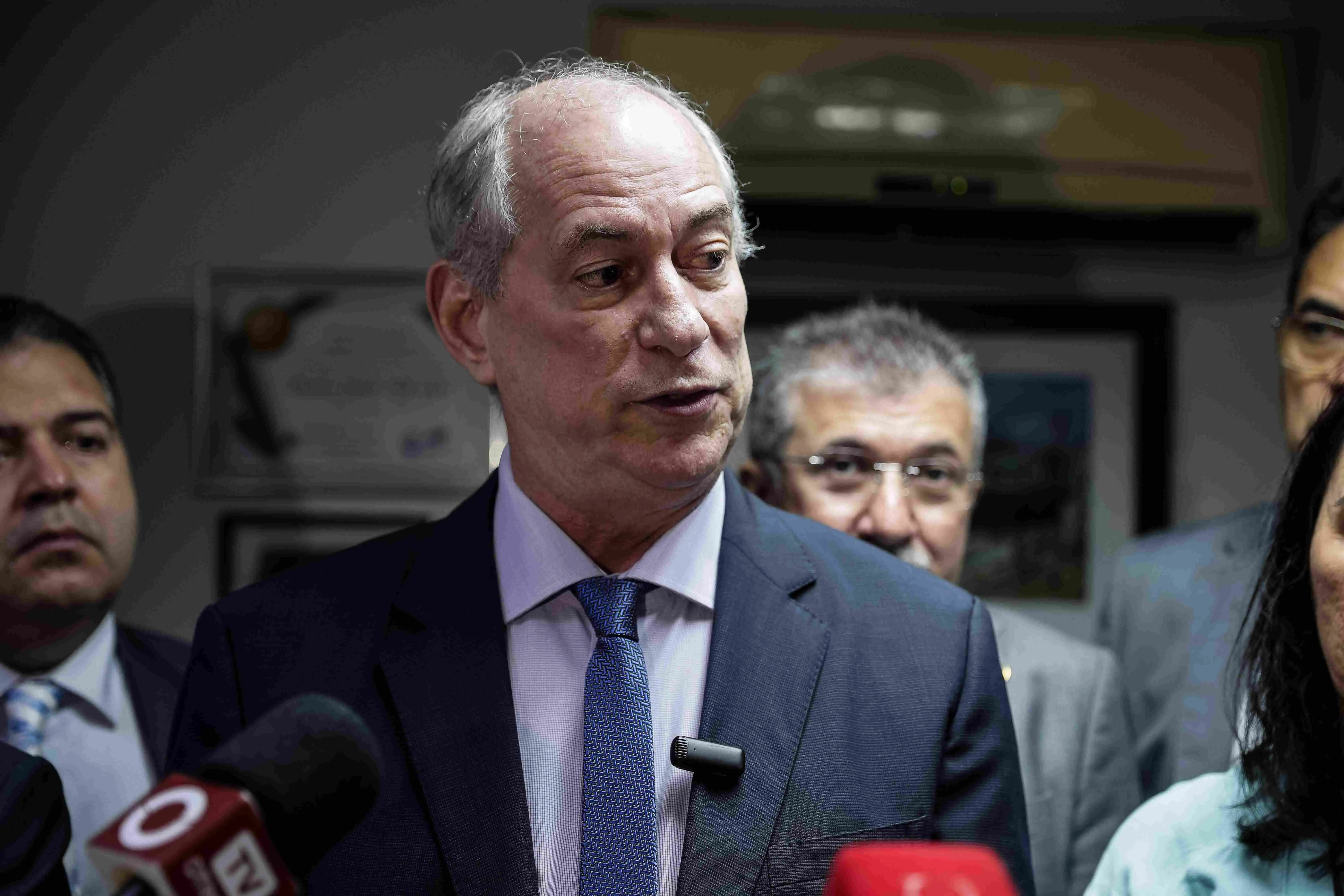 Foto de Ciro Gomes, que terá que cumprir medidas cautelares após ofender prefeita de Crateús