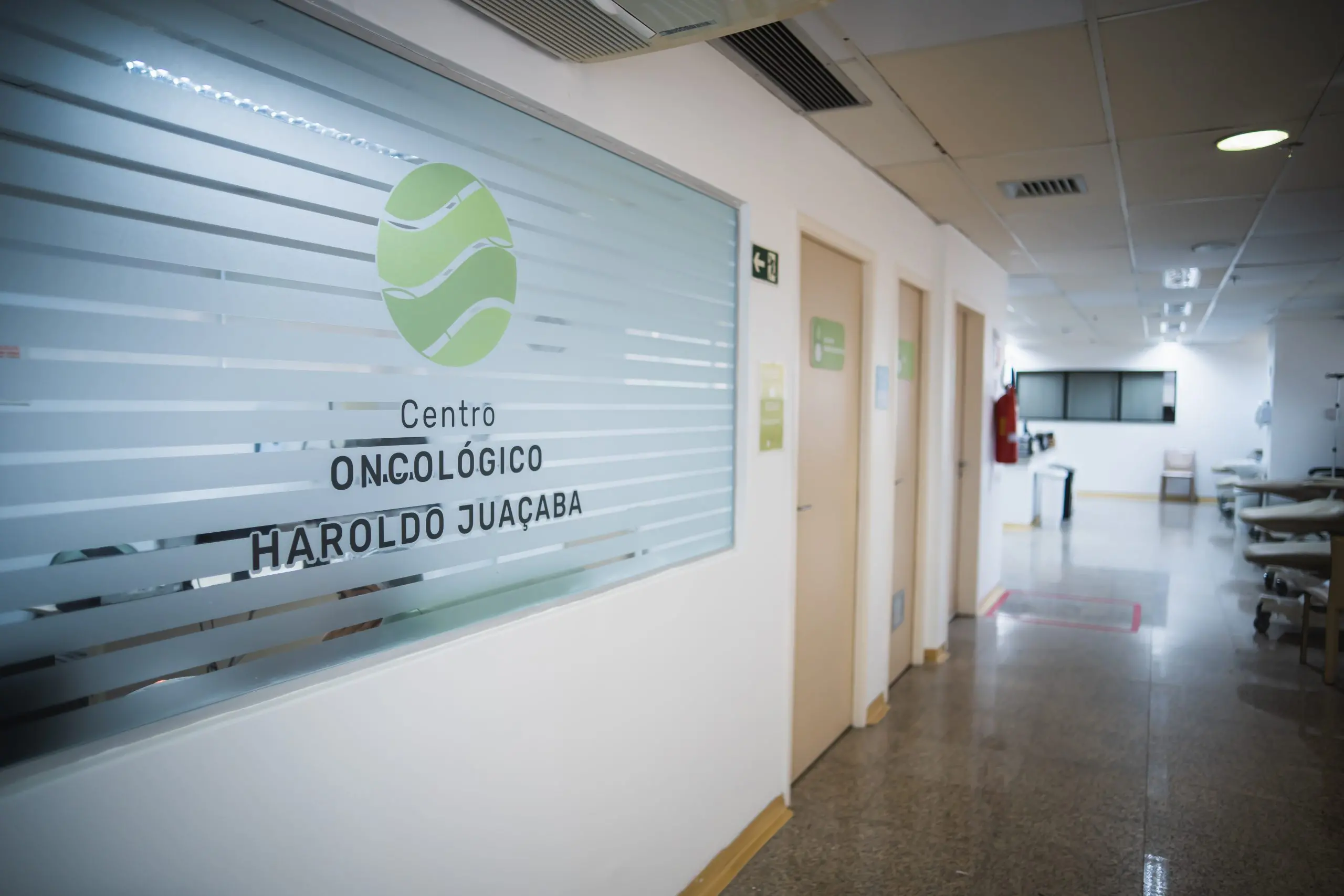Foto de dentro do hospital Harold Juaçaba