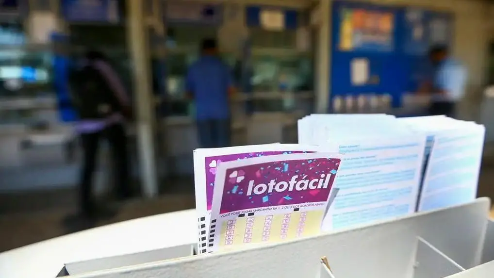 Cartelas de Lotofácil.