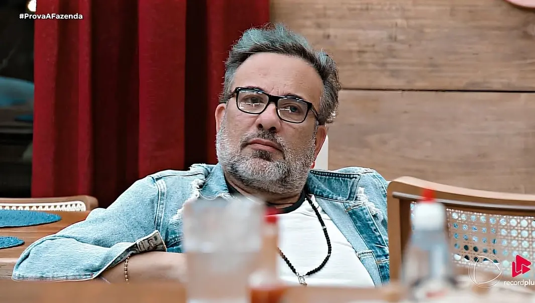 Imagem de Fabiano, pai da Viih Tube, durante uma participação dele em A Fazenda 17