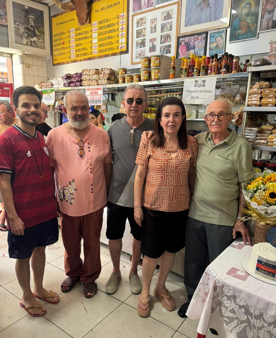 Em família: com Rodrigo (neto), Adriano, Adrísio e Patrícia (filhos)