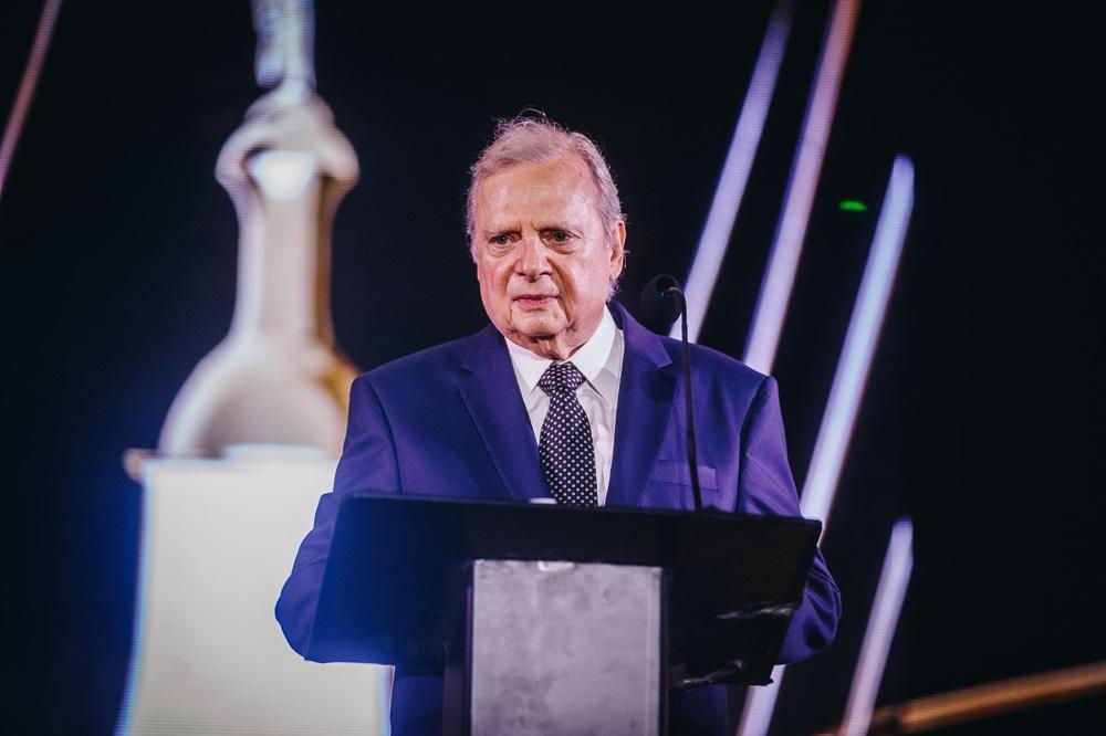 Na imagem, o político e empresário Tasso Jereissati, agraciado com o Troféu Sereia de Ouro 2025