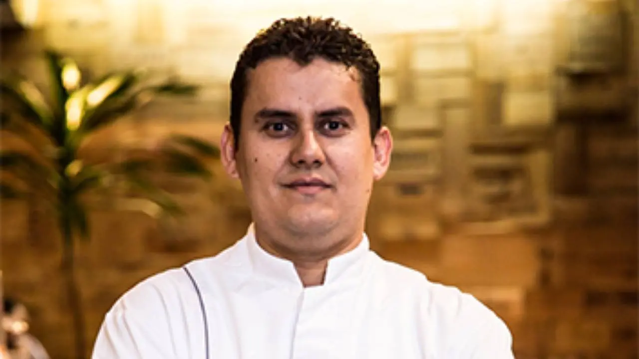 Foto posada de Fábio Denardi dentro de restaurante