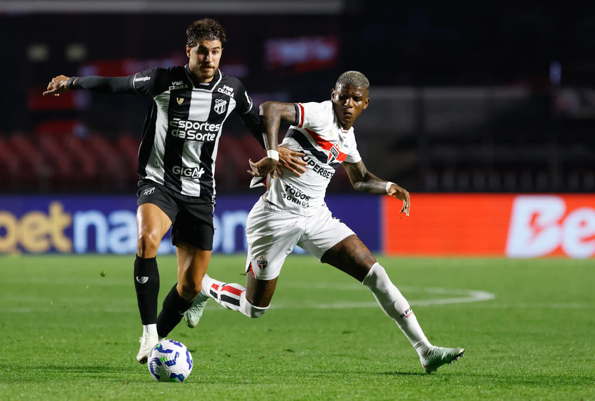 Foto de Pedro Raul durante São Paulo x Ceará na Série A do Brasileirão